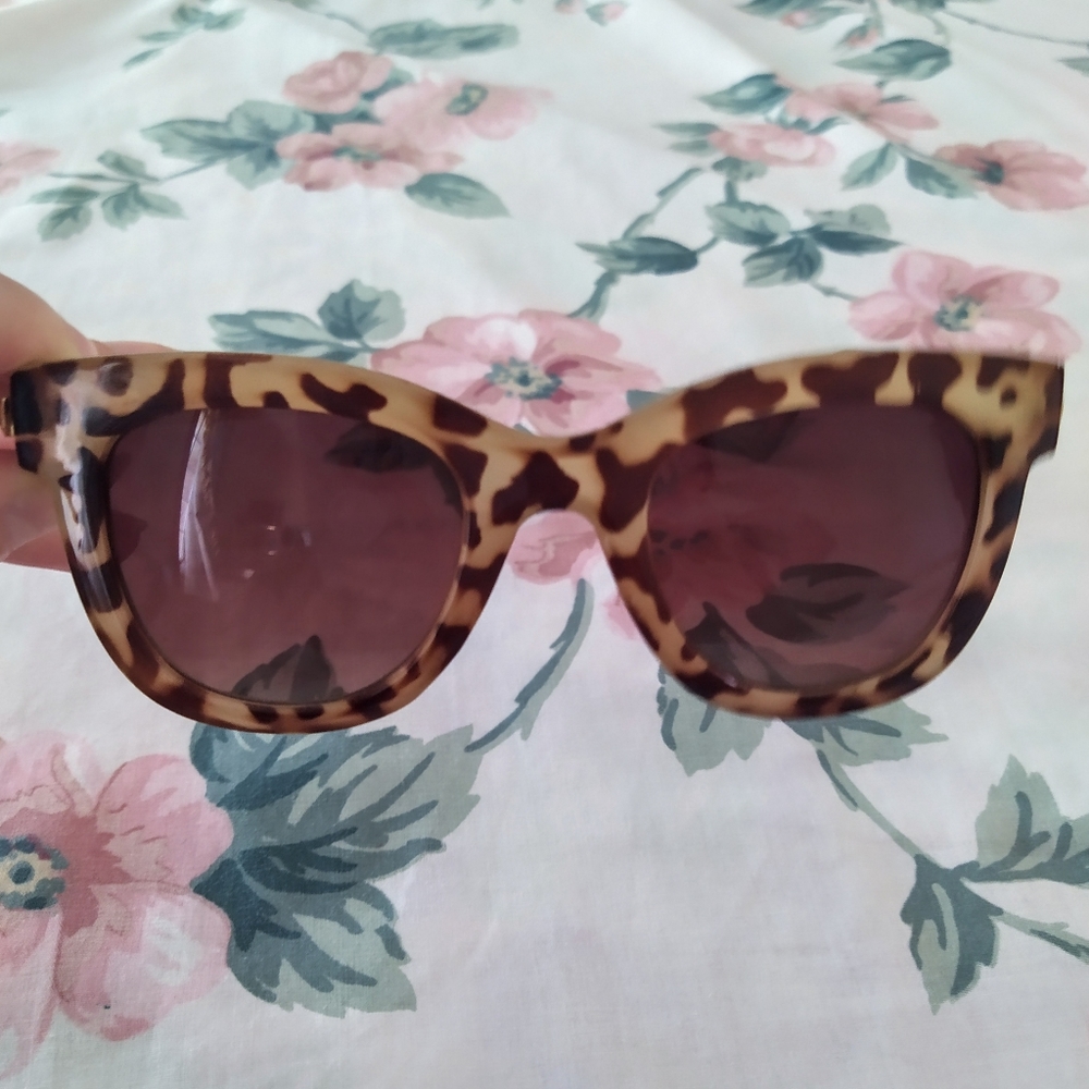 *SALE* Leopard Cat Eyes Sunglasses Safari Animal Print